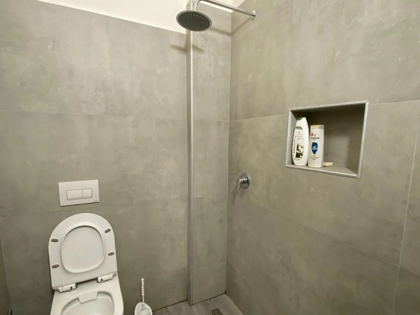 Arli Eris Rent Rooms Vlorë 0*,